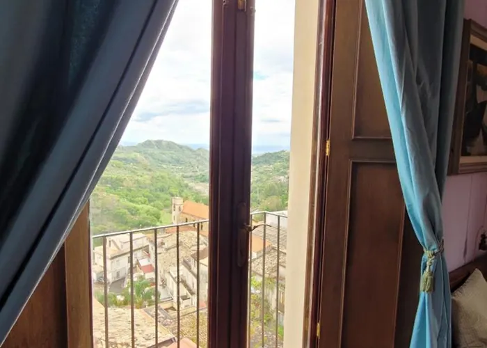 Grande Indipendente Per Due Persone A Palazzo Lupis Apartamento *